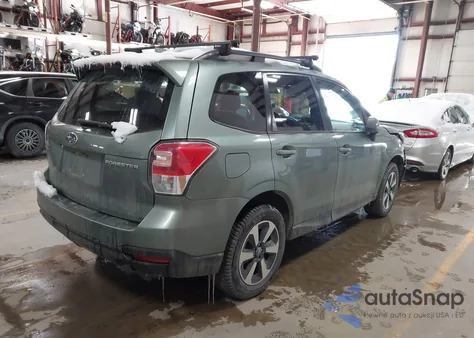 2018 Subaru Forester 2.5I Premium z USA, uszkodzony, nr VIN JF2SJAEC5JH540415